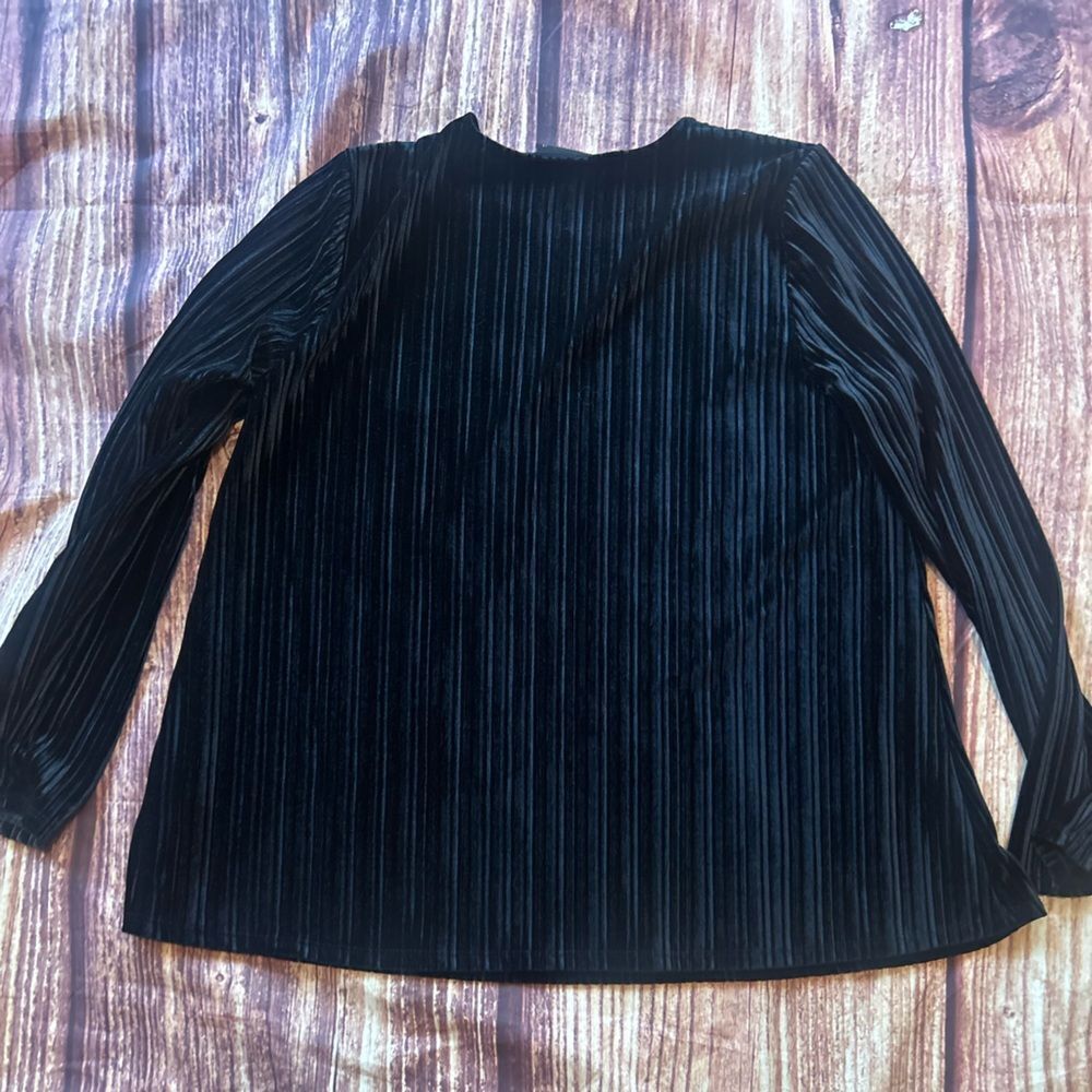 Women’s J. Jill Wearever Velvet Black Long Sleeve Size M - Picture 6 of 6